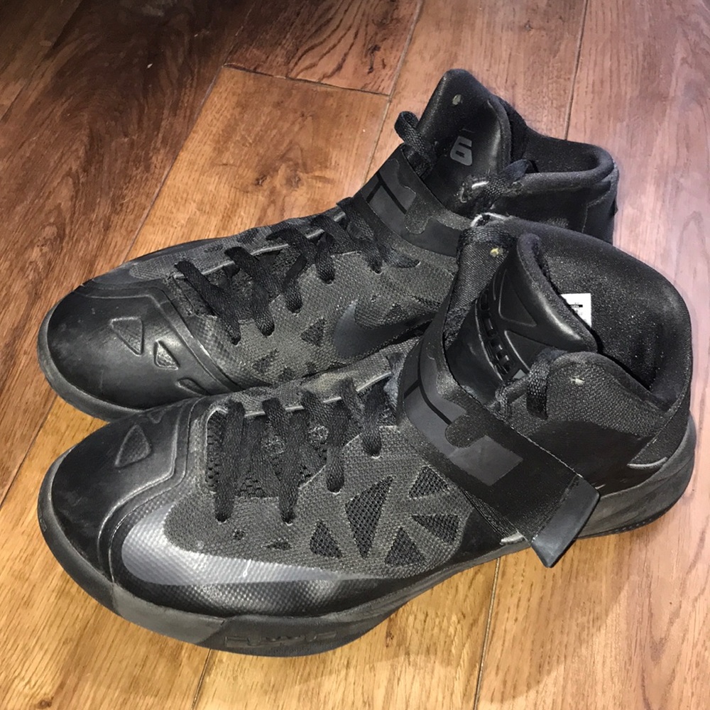 Black Nike Lebron Sneakers